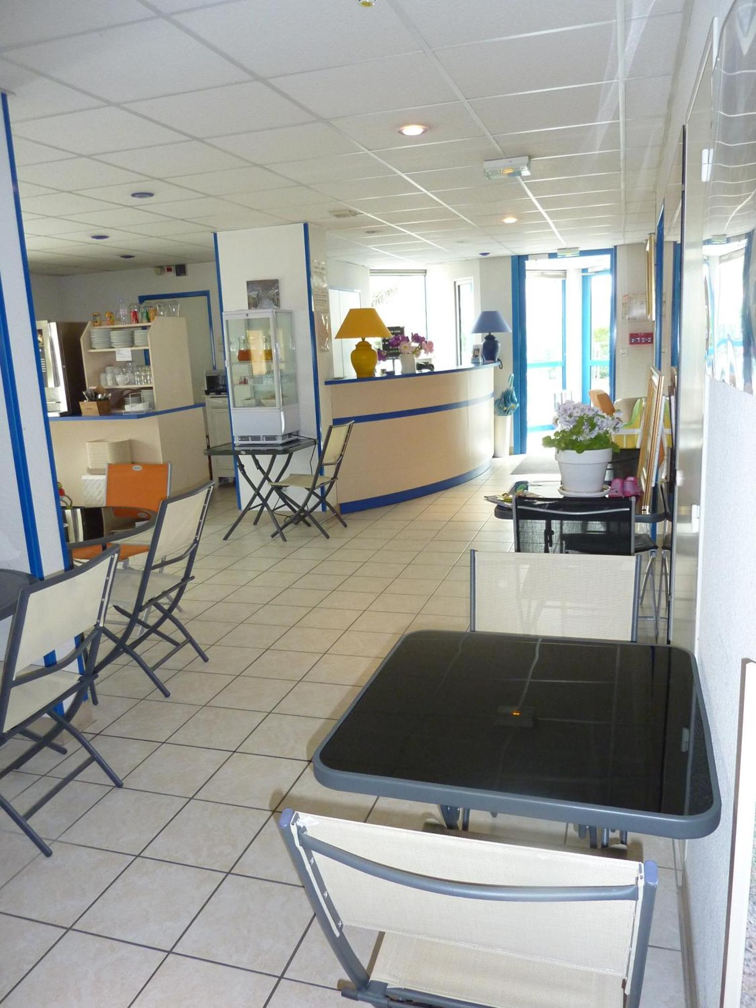 Lac'Hotel France Montréal La Cluse Zewnętrze zdjęcie